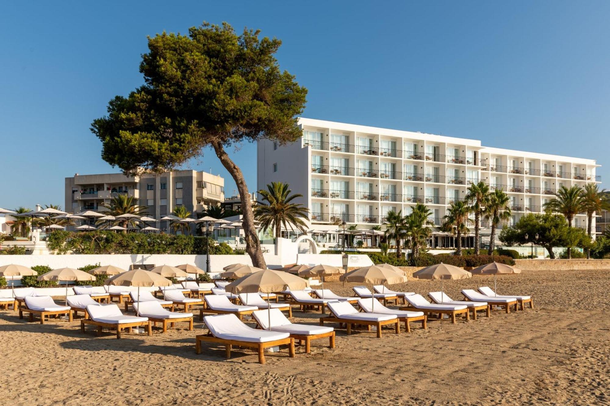 Hotel Riomar, Ibiza, A Tribute Portfolio Hotel Санта Еулалия дел Рио Екстериор снимка