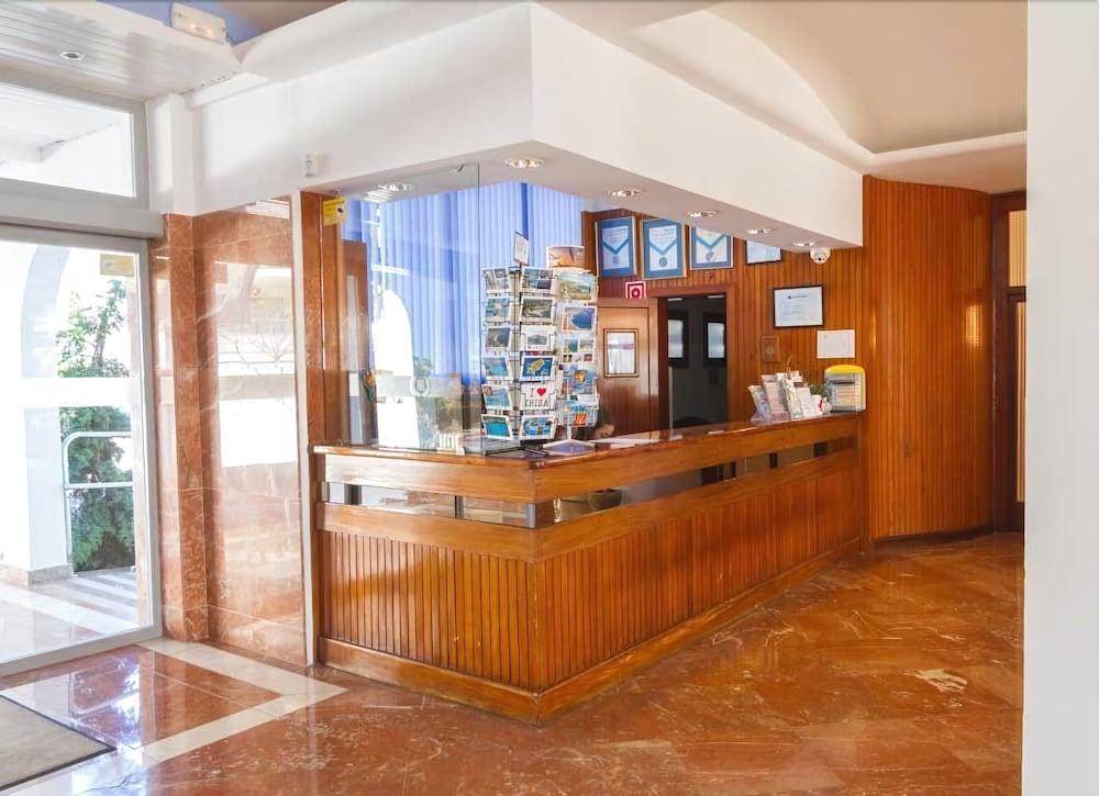 Hotel Riomar, Ibiza, A Tribute Portfolio Hotel Санта Еулалия дел Рио Екстериор снимка